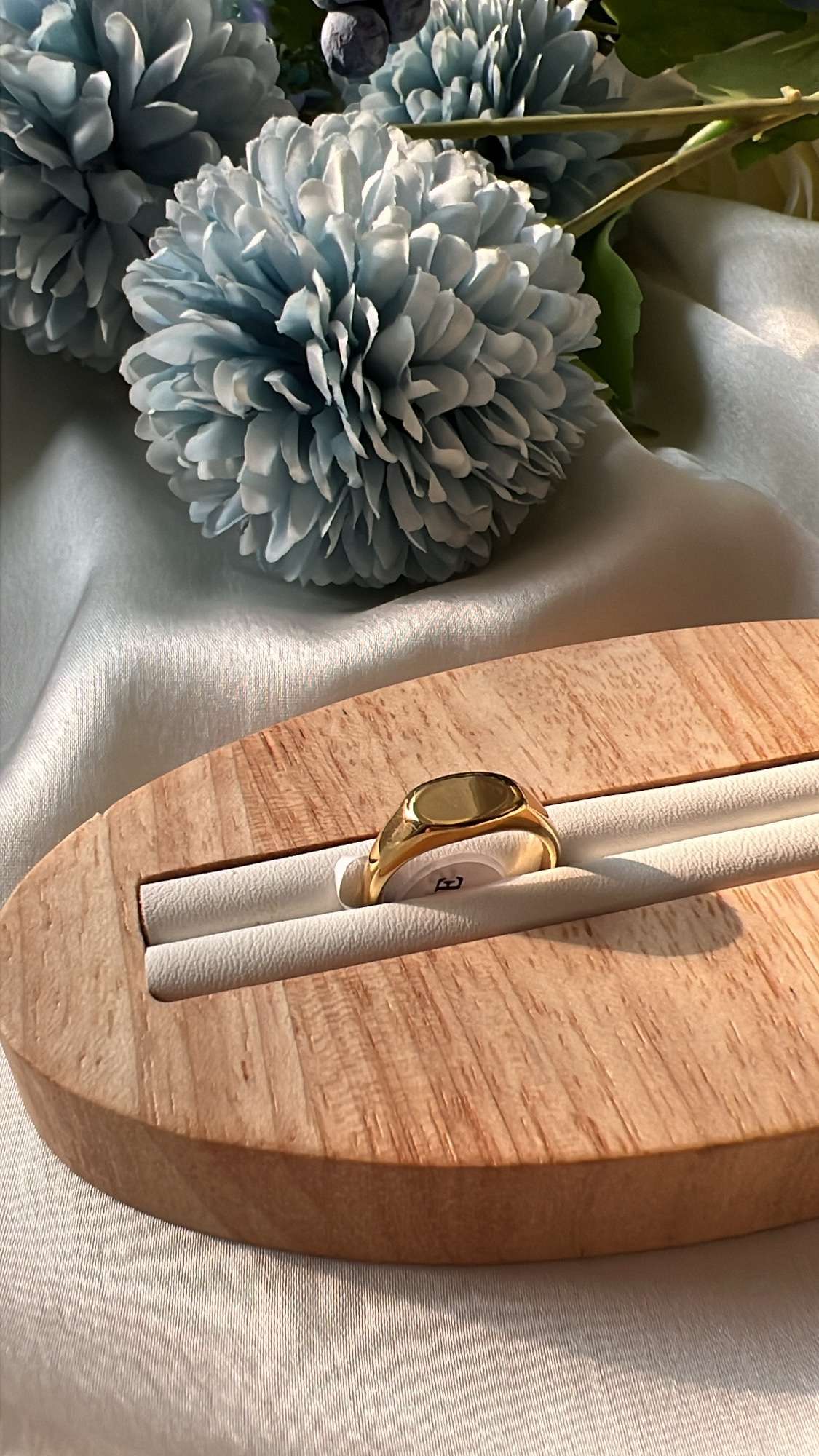 Tiffany signet ring