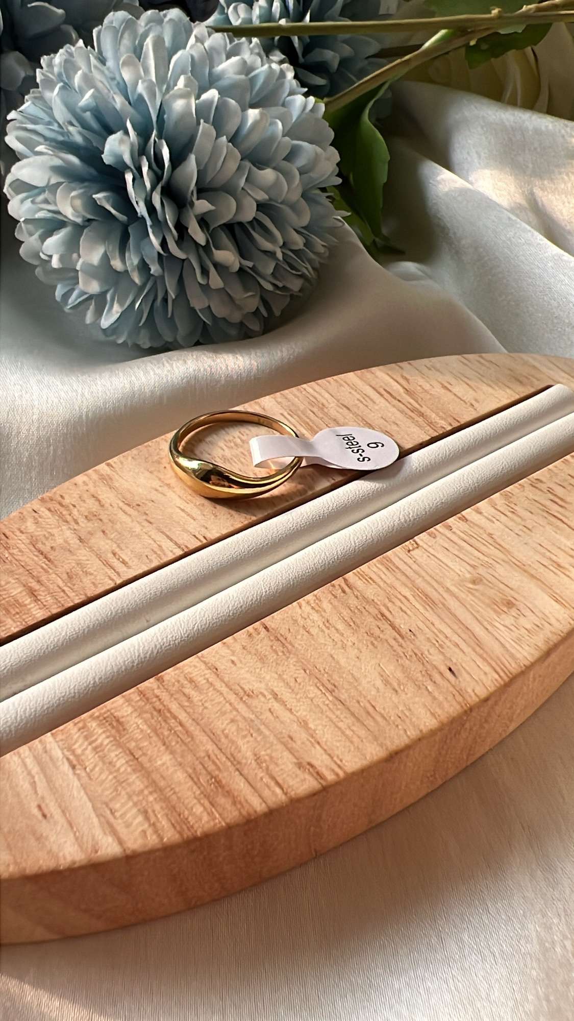Enid band ring