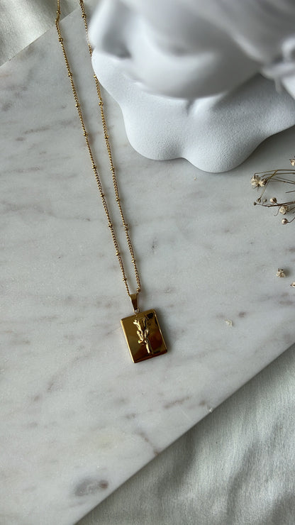 Rosè neckpiece
