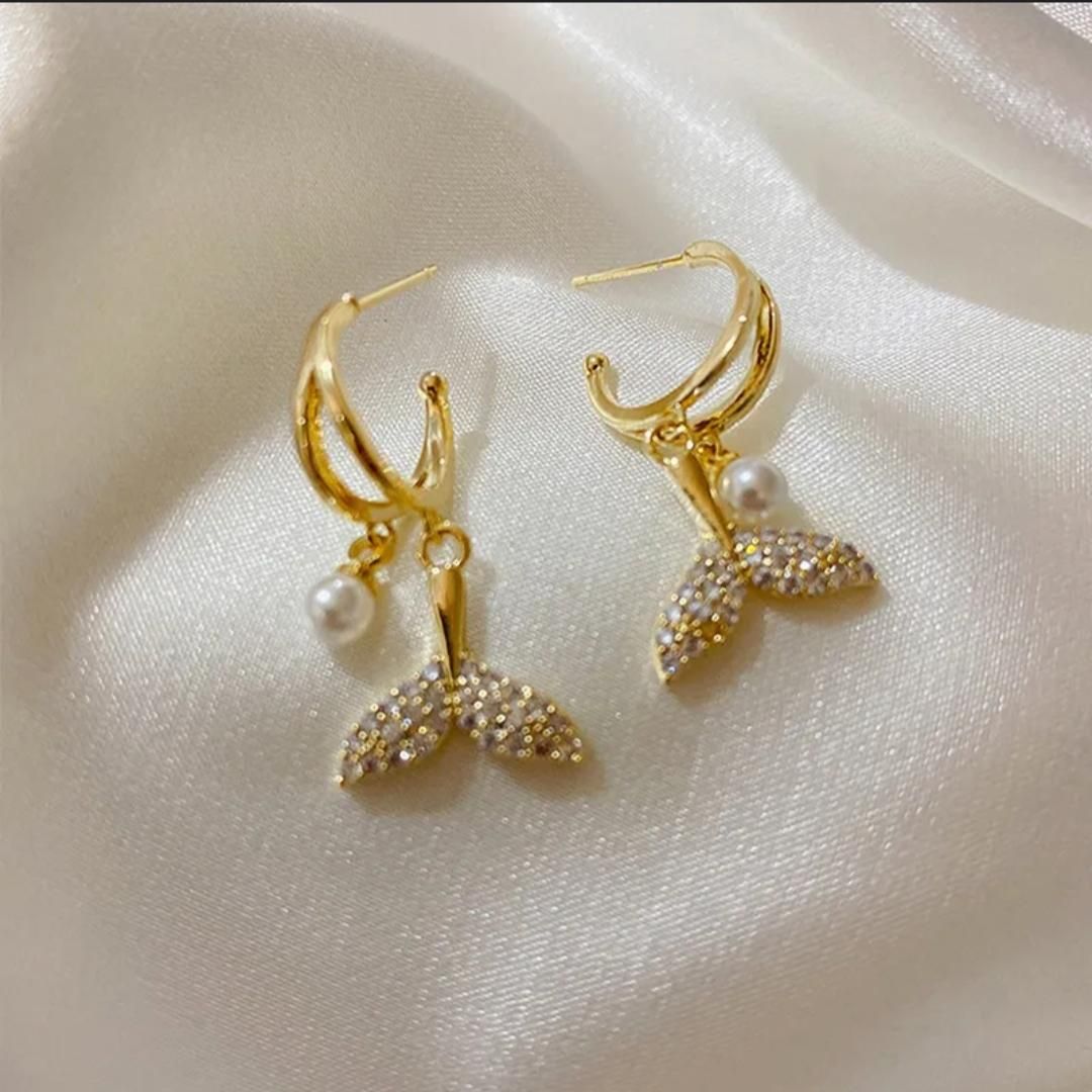 Cubic Zirconia Fishtail & Faux Pearl Decor Drop Earrings ( 1 Pair )