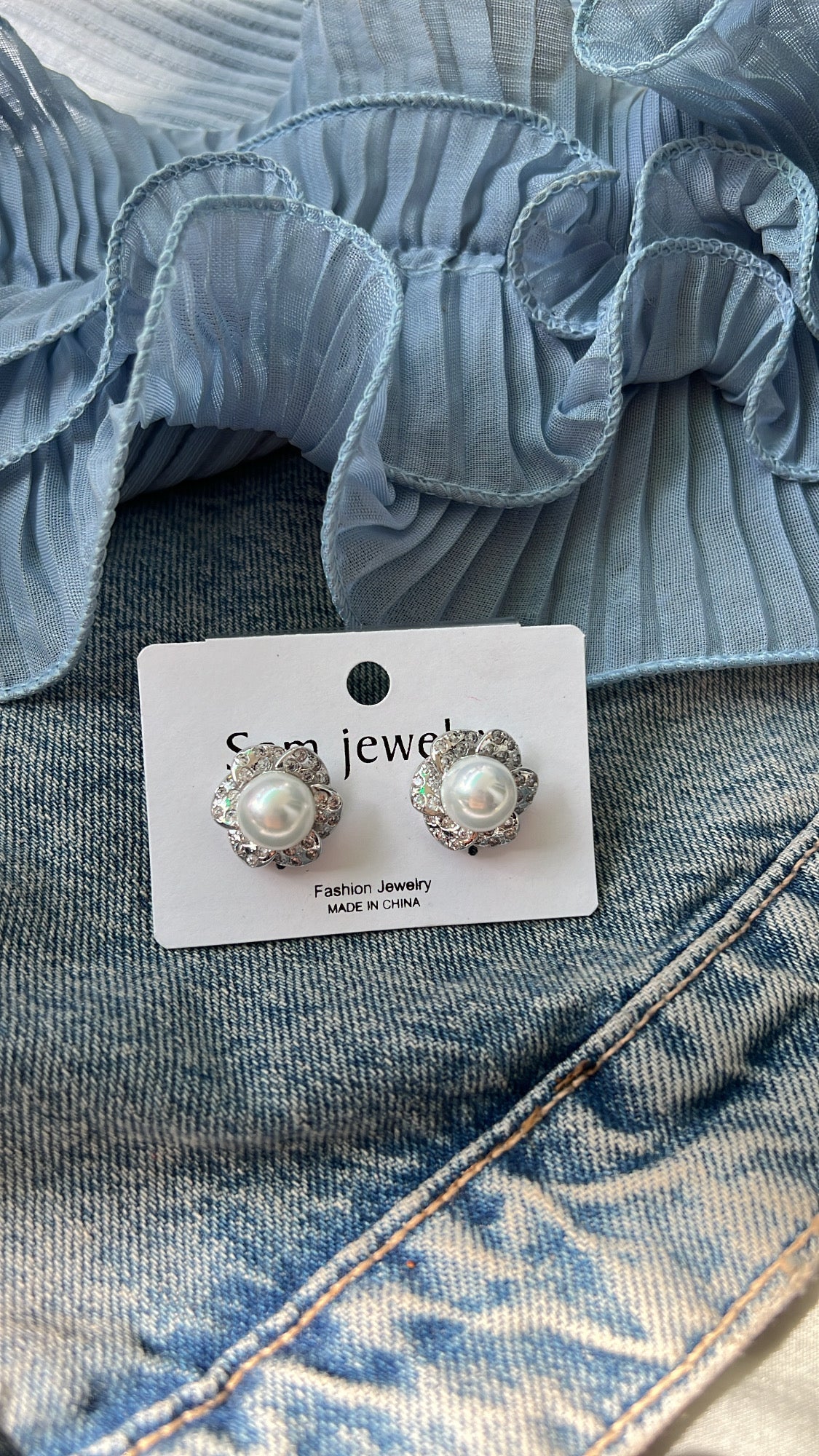 Coz pearl studs