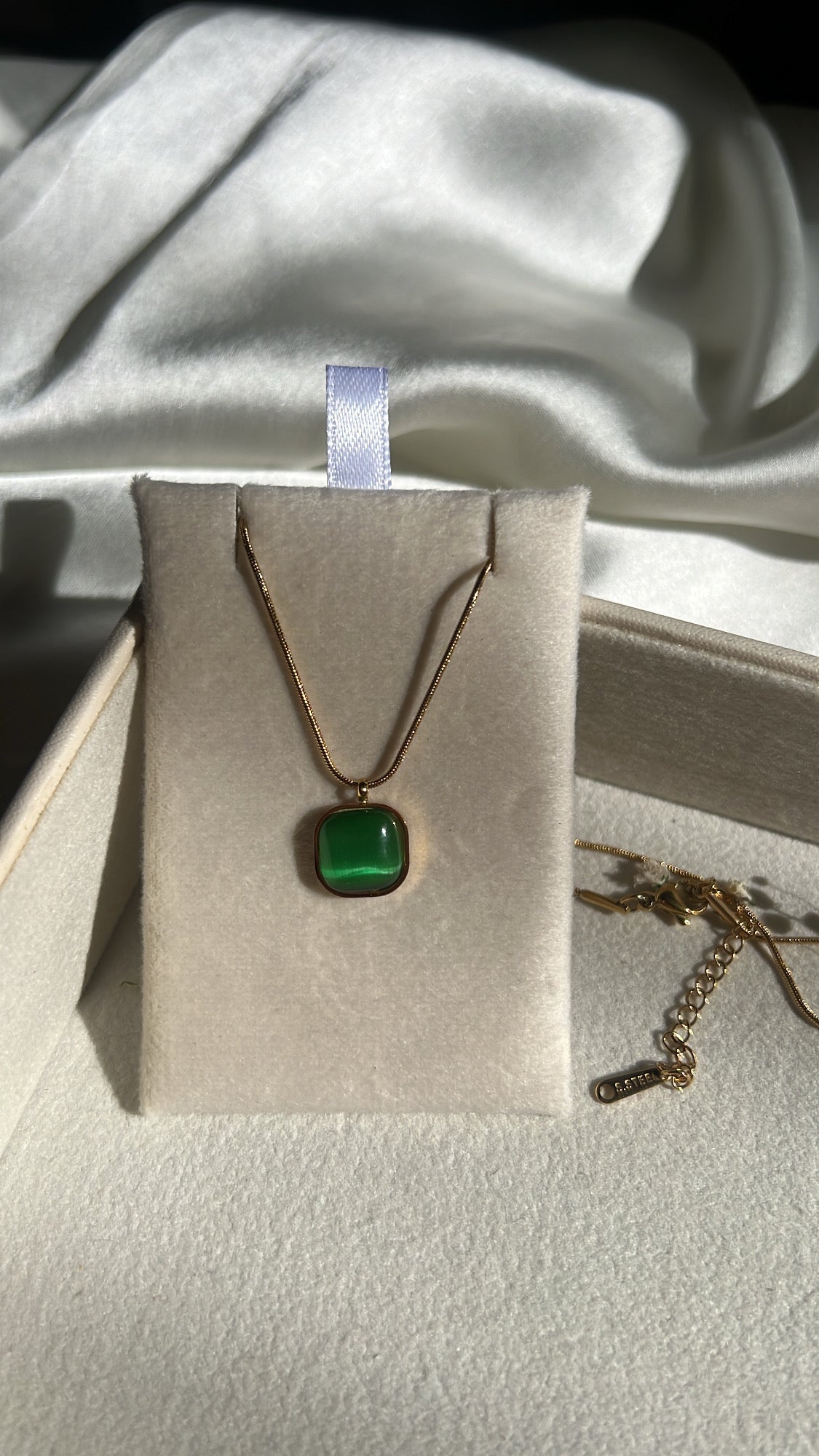 Everheart Shellstone Neckpiece