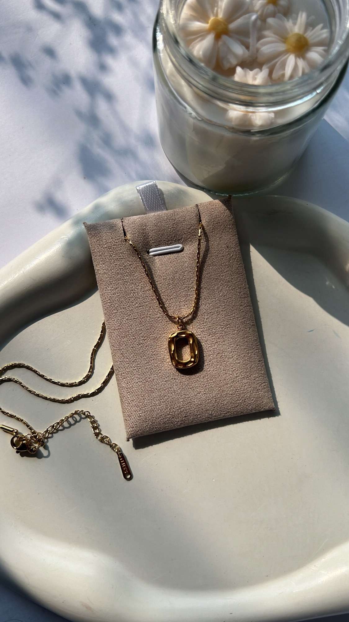 Hammered pendant