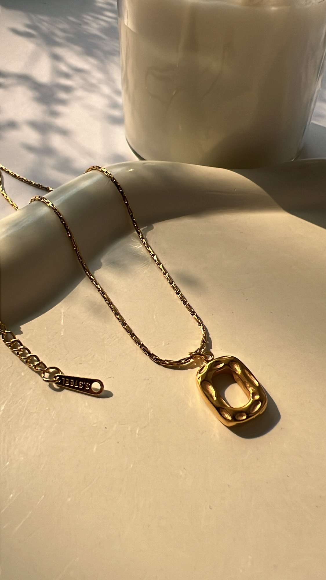 Hammered pendant