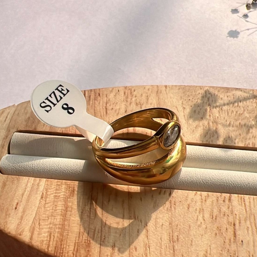Stella white ring