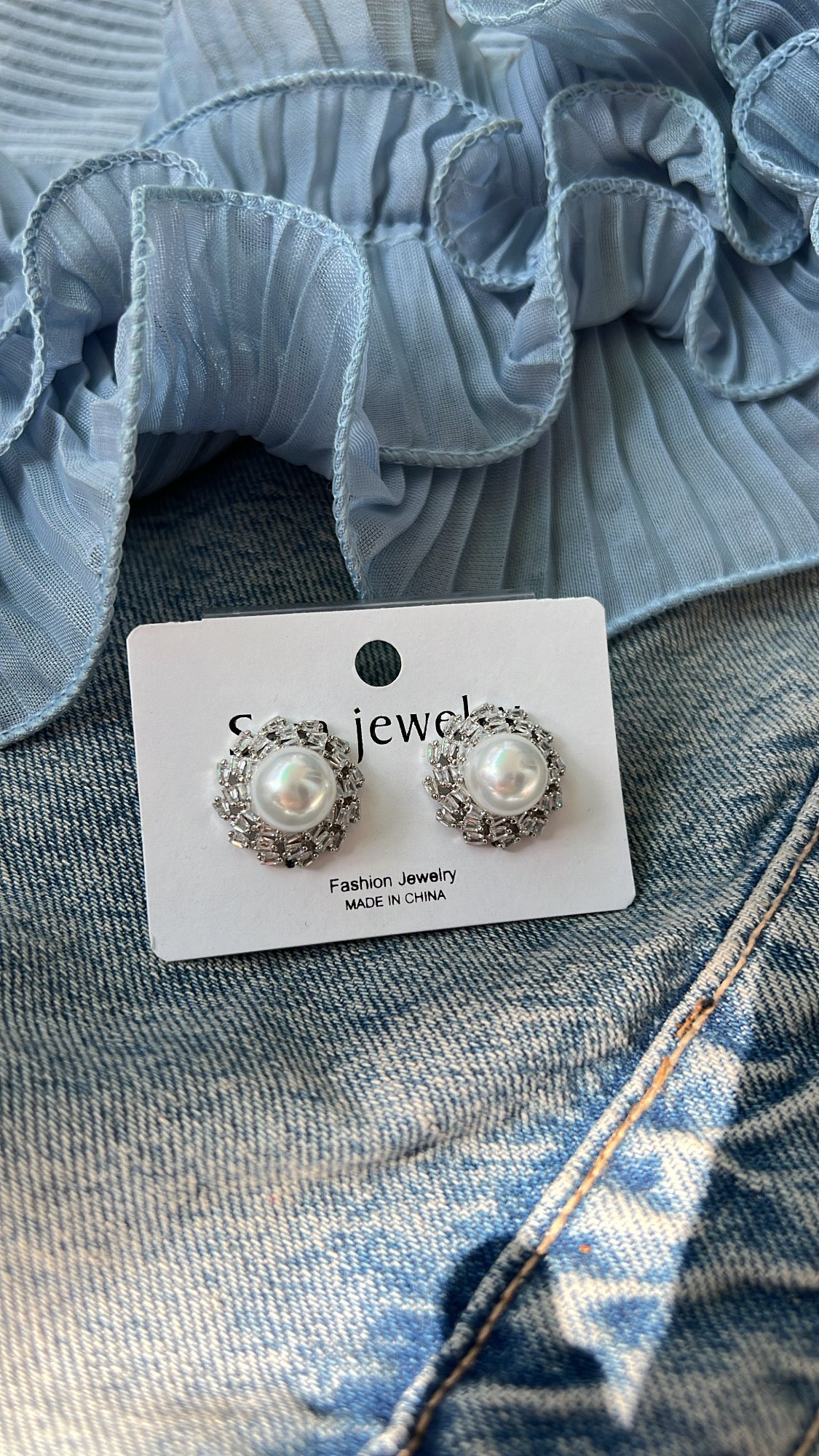Etta pearl studs