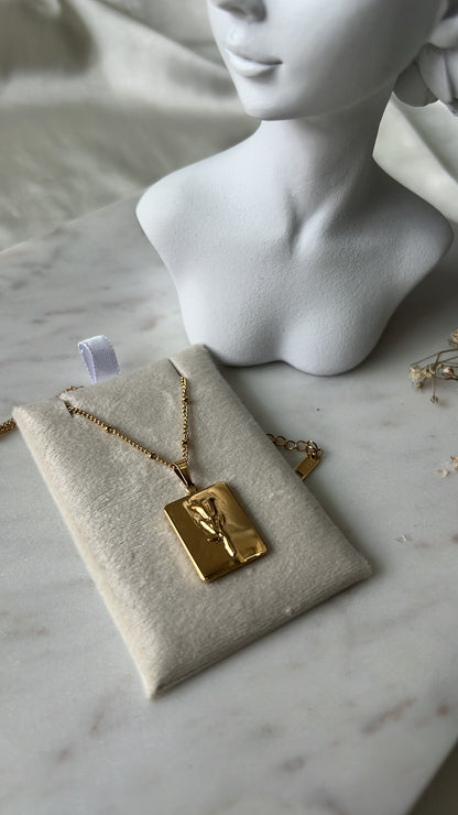 Rosè neckpiece