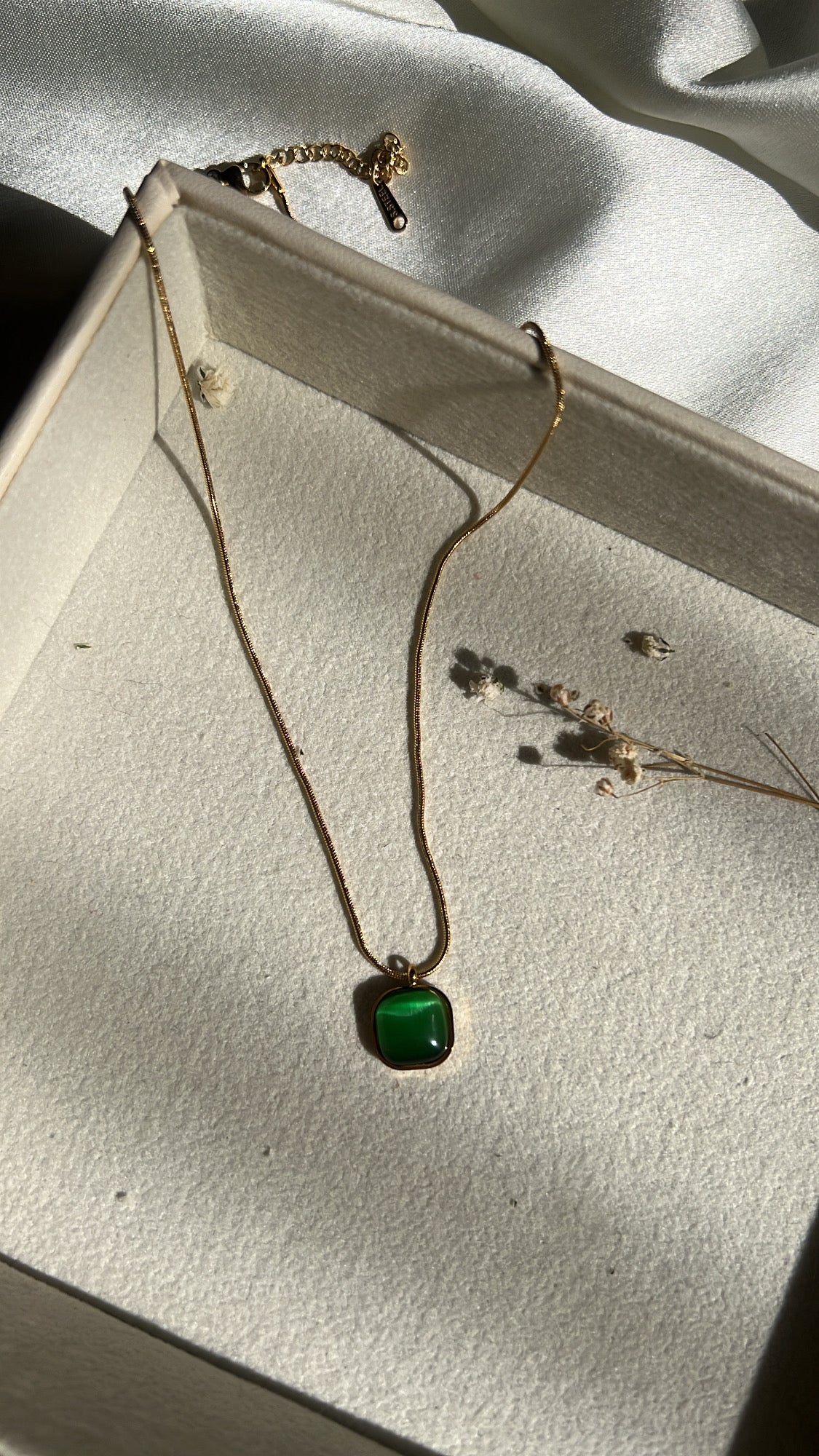 Everheart Shellstone Neckpiece