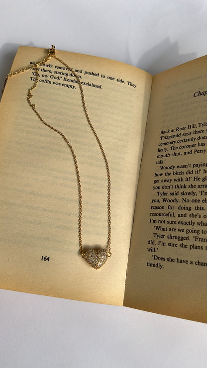 Icy magnetic heart chain