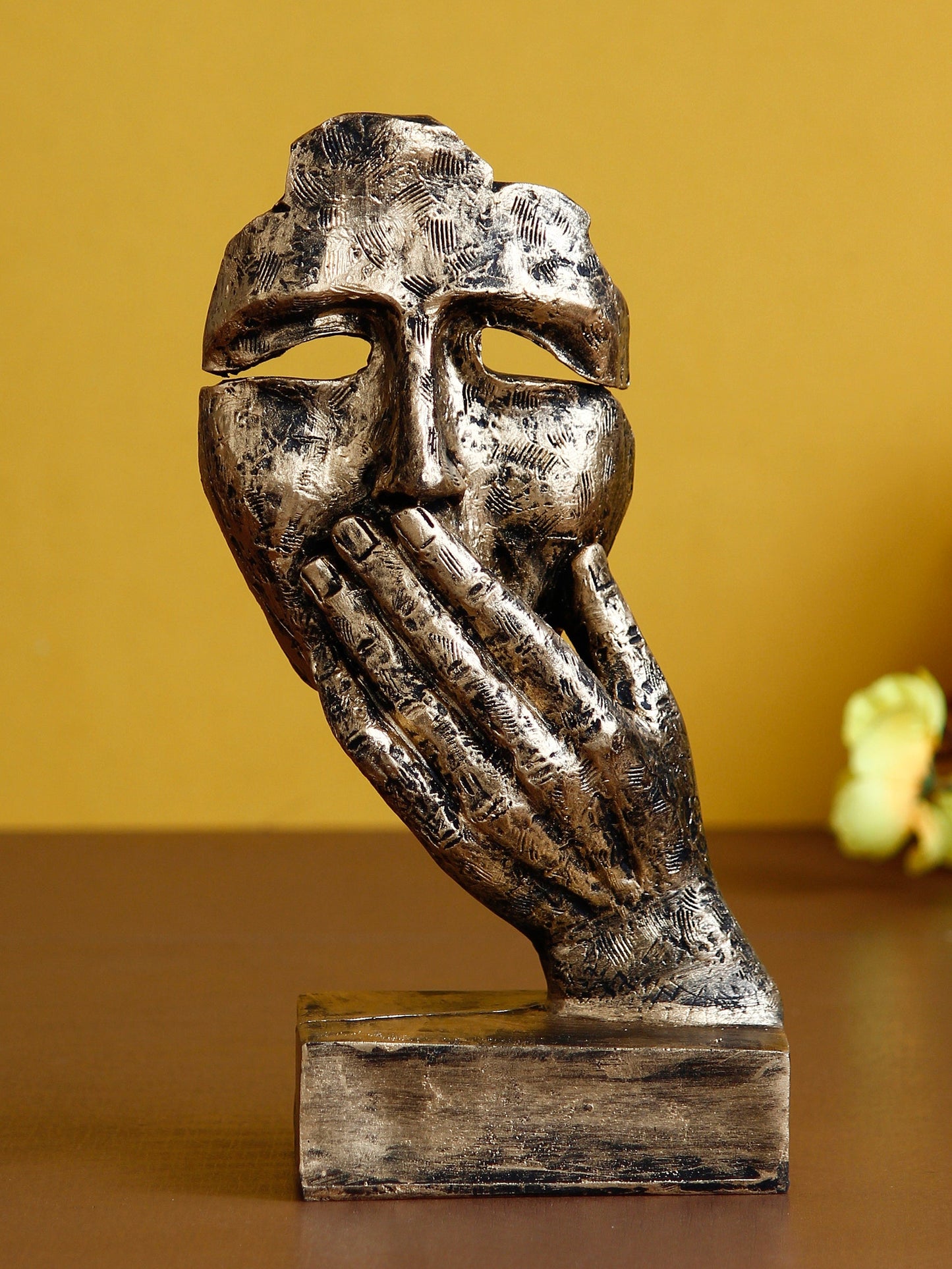 Polyresin Golden Human Face Statue Hand on Mouth Handcrafted Decorative Showpiece