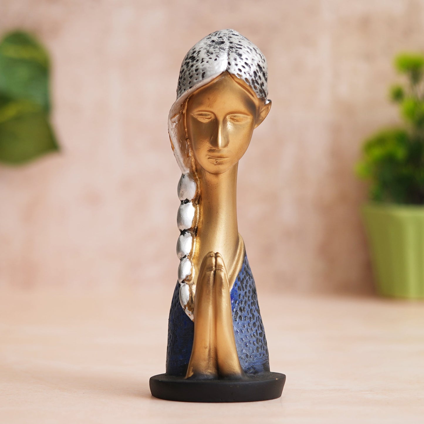 Silver and Golden Polyresin Handcrafted Women Praying Statue Human Figurine