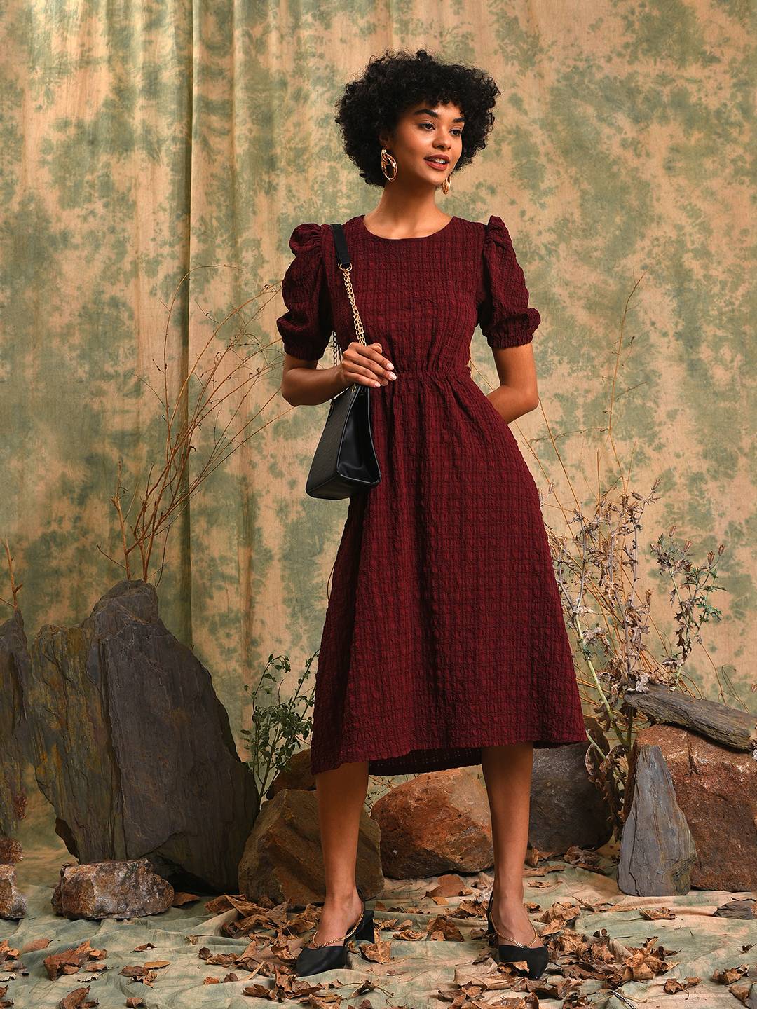 Campus Sutra - Solid Maroon Dress With Cutout Detail