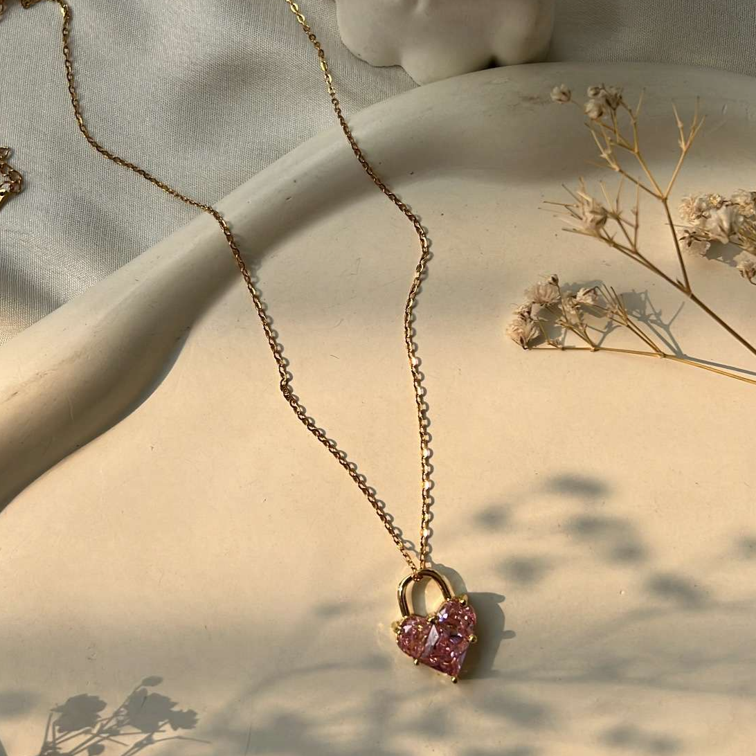 Angelic heart neckpiece