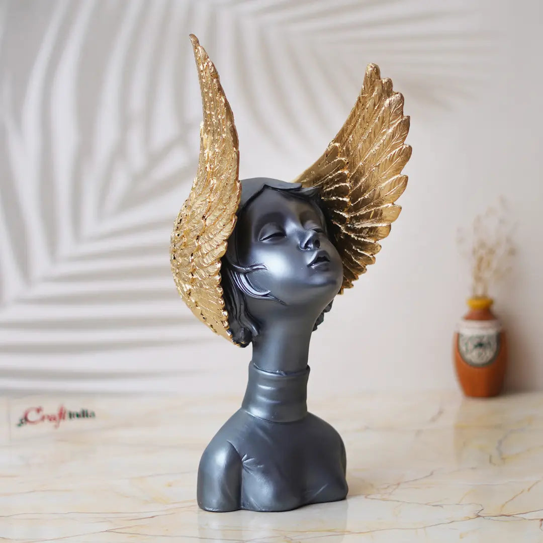 Figurine & Sculptures Multicolor Resin Showpieces