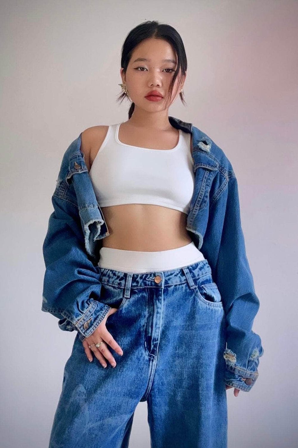 Beeglee - White Essential Crop Top