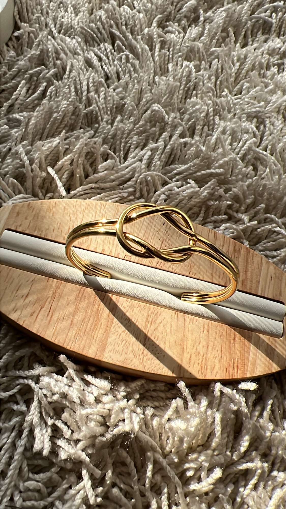 Celia knotted bangle