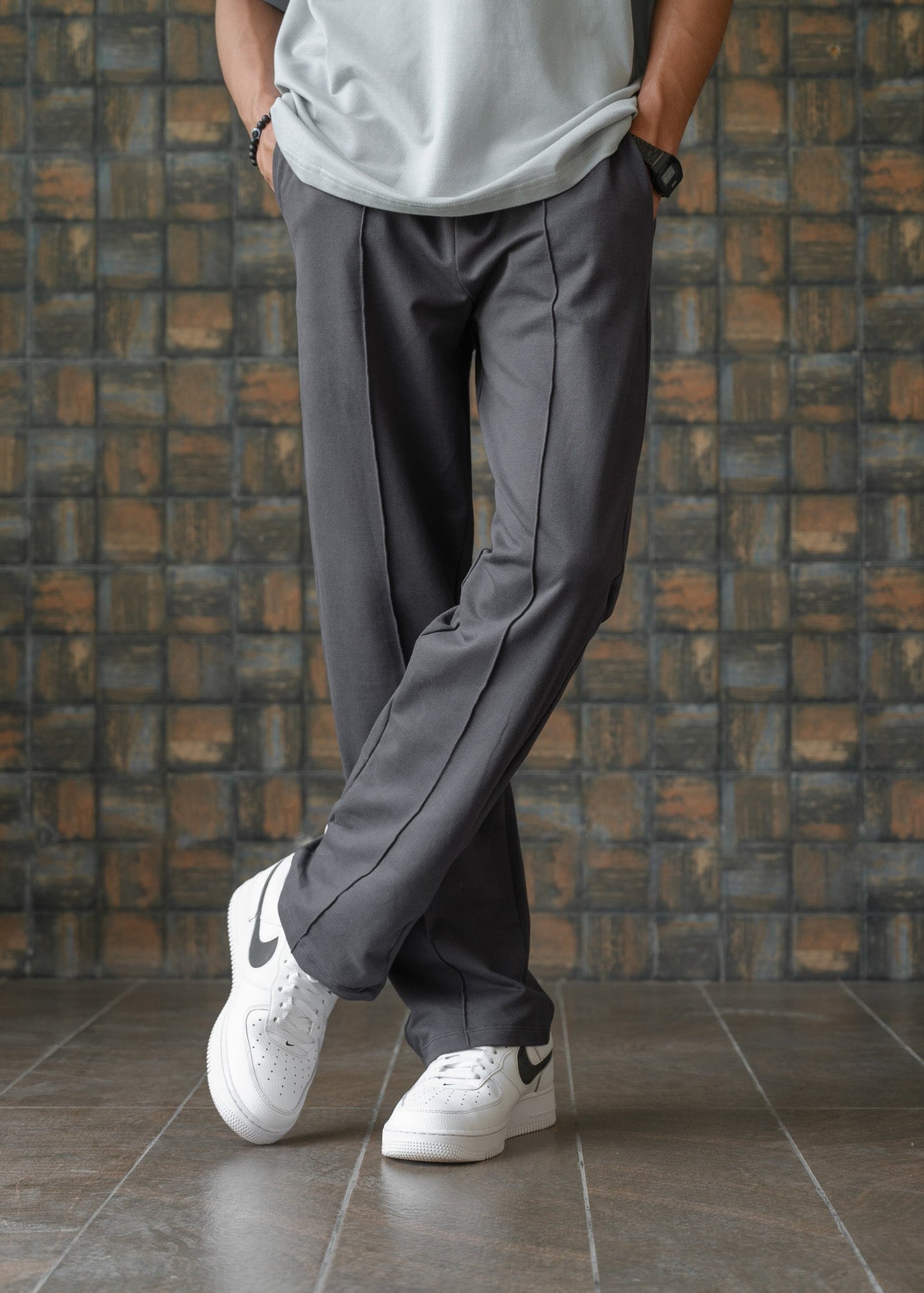 Desi Minimals - Dark Grey - Lightweight Trousers