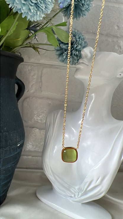 Moriah Shellstone Neckpiece