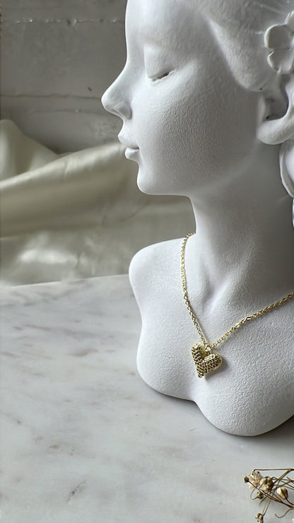 Clares Heart Neckpiece