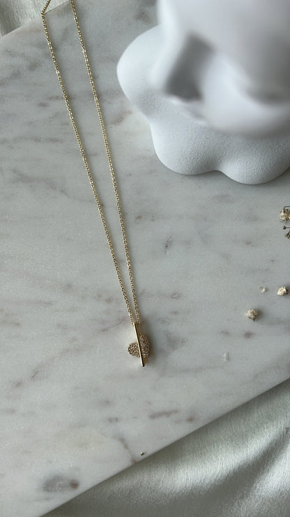 Victoria heart neckpiece