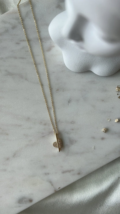 Victoria heart neckpiece
