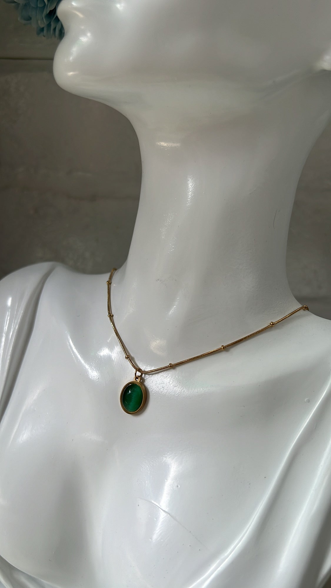 Ziph shellstone neckpiece