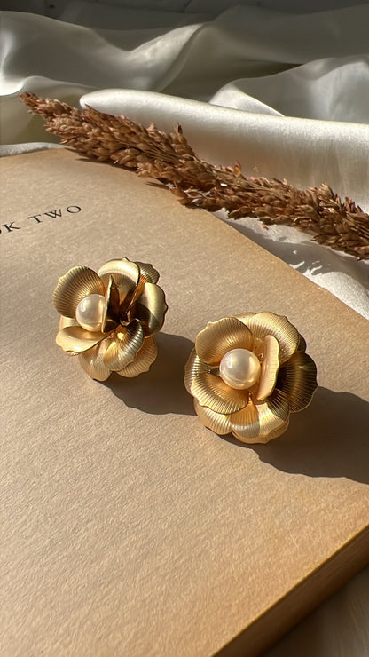 Jude drop earrings