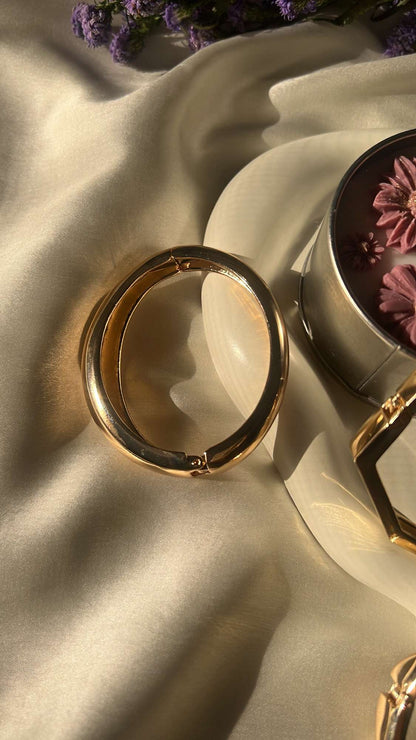 Twiggy bangle
