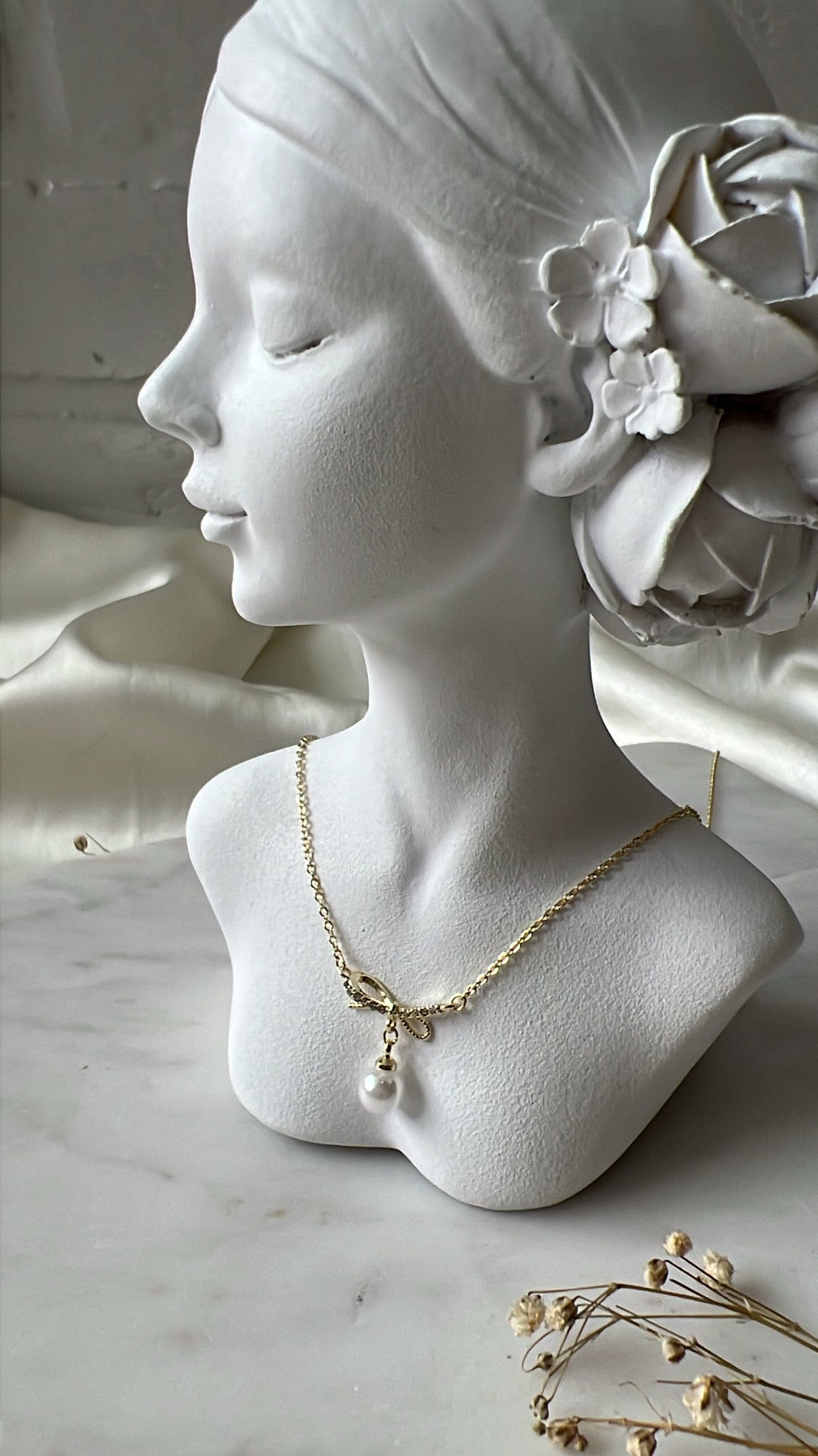 Koa Bow Neckpiece