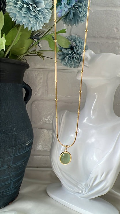 Lous shellstone neckpiece