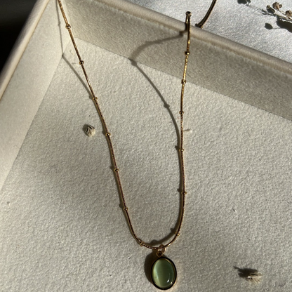 Lous shellstone neckpiece