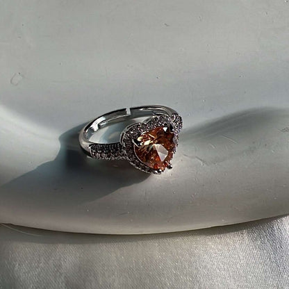 Chic heart ring