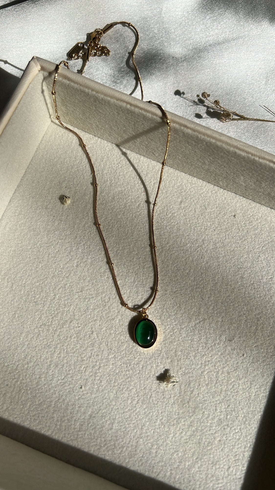 Ziph shellstone neckpiece