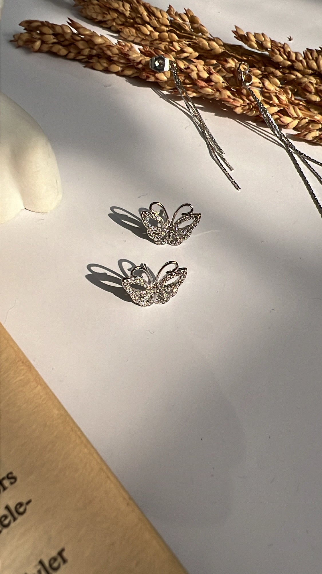 Rivi Studs