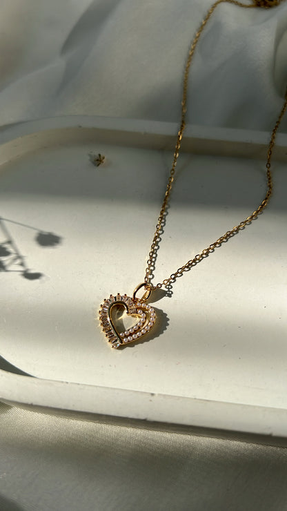 Leia neckpiece