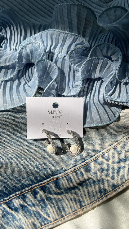 Olivia pearl earrings