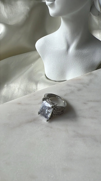 Bry cocktail rings