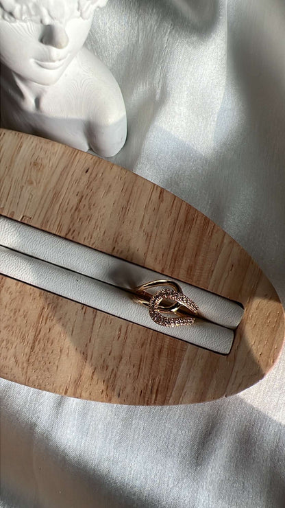 Mione minimal ring