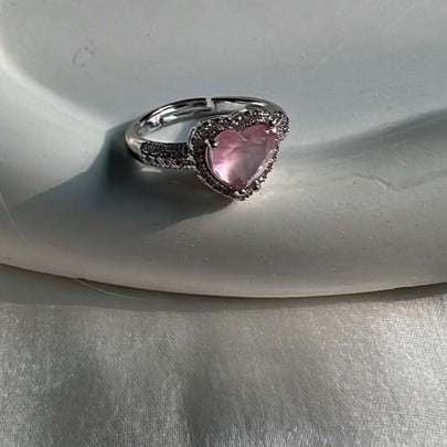 Chic heart ring