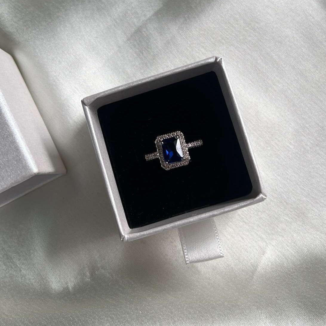 Fleur ring