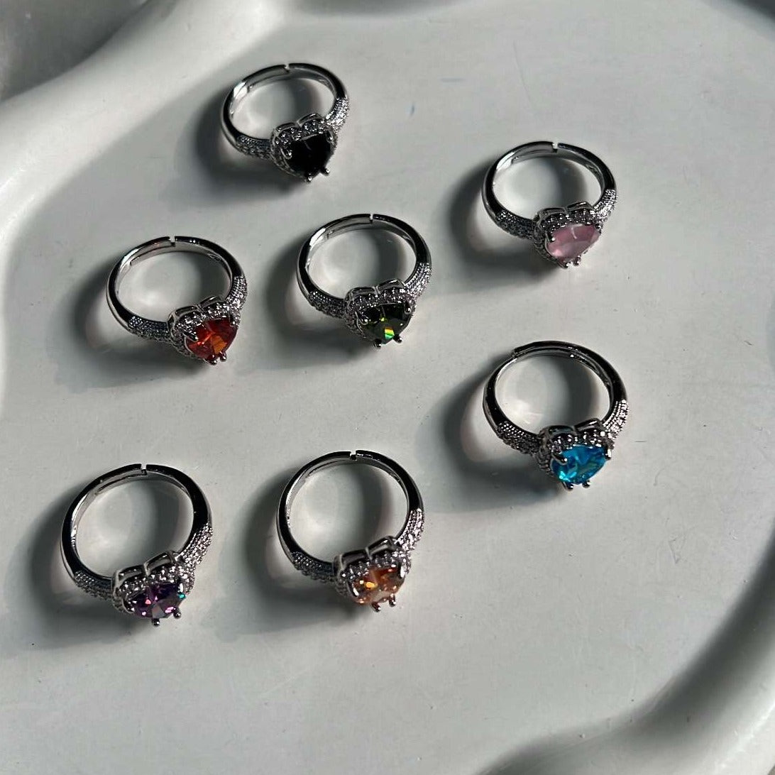 Chic heart ring