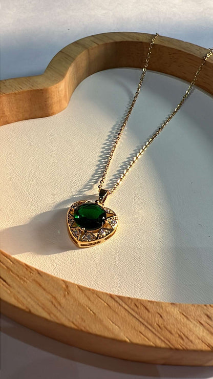 Poppy Emerald Neckpiece