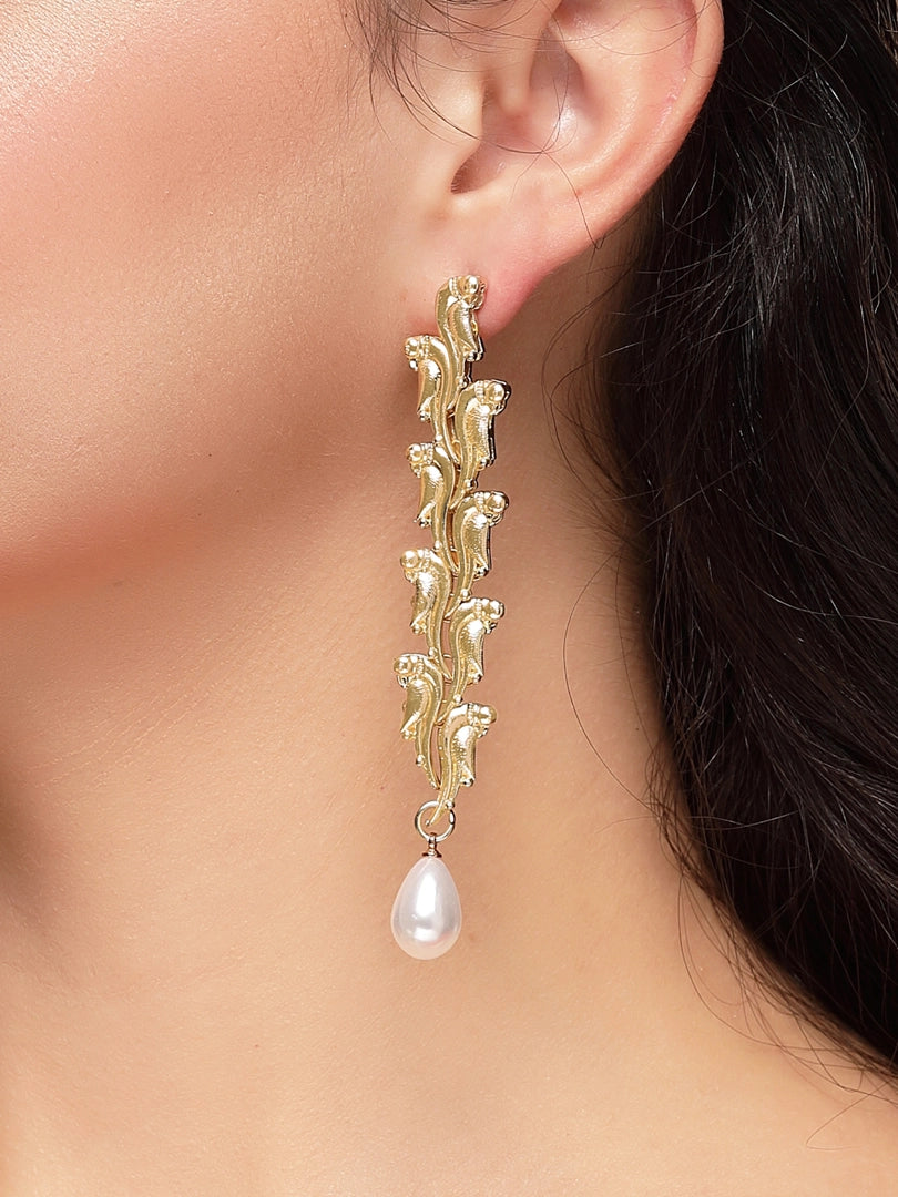 KARATCART Gold Plated kundan Drop Gold Earrings for Women