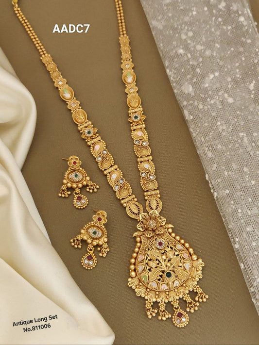Exquisite Elegance Necklace Set