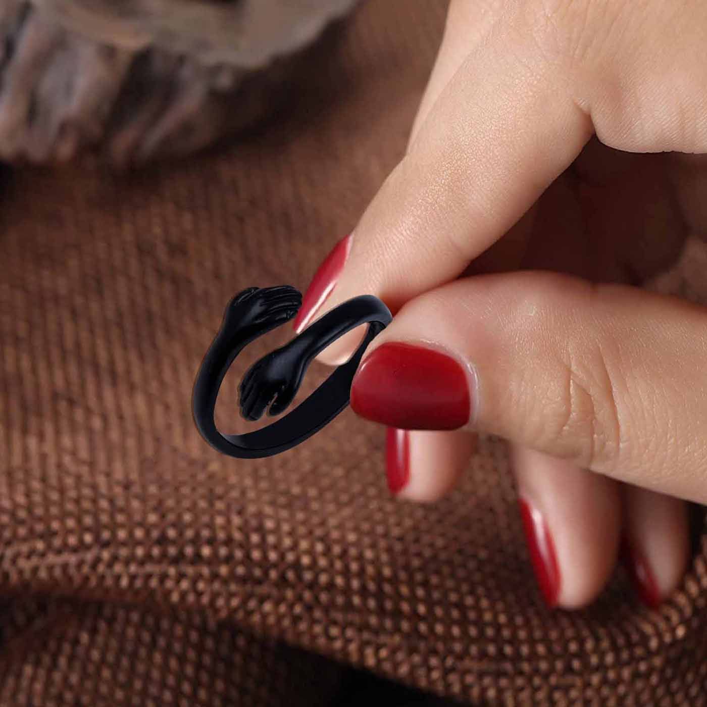 Adjustable HUG Ring – A luxurious masterpiece of weighty opulence, impeccably crafted for a connoisseur's touch, with 150g of sheer elegance. Elevate your style with this unique and adjustable jewel, where luxury meets personalization in the epitome of high-end adornment.